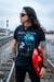CAMISETA AP HEY FINGER - comprar online