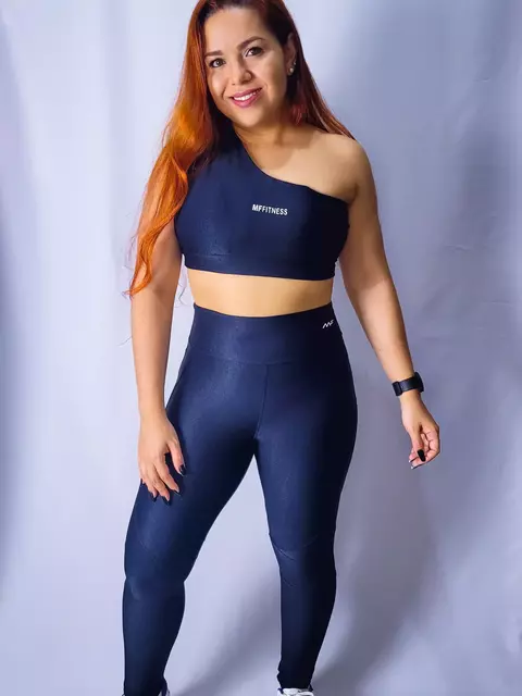 Conjunto Sculpt Canelado com Top Assimétrico e Legging Cintura Alta - PRETO - comprar online