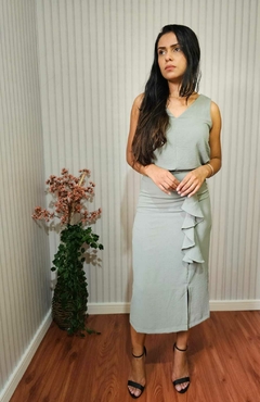 Conjunto Alfaiataria Liso Blusa e Saia Midi na internet