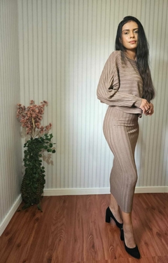 Conjunto Modal Canelado Saia Midi e Blusa Manga Asa Morcego - loja online