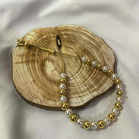 Pulsera de Acero Inoxidable con Cuentas Perladas