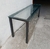 Mesa de caño y vidrio en internet