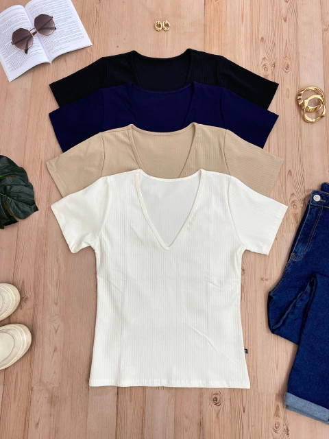 CAMISETA DECOTE V CANELADO PREMIUM PLUS SIZE
