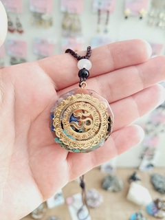 Collar orgón con simbolo om
