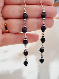 Aros con piedras volcánicas