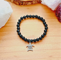 Pulsera de piedra Turmalina negra y dije de acero.