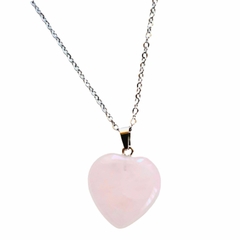 Collar Cuarzo Rosa con piedra en forma de corazón en internet