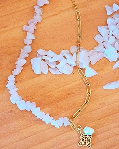 Elegante Collar Cuarzo rosa - Nudo de bruja perla nácar en internet