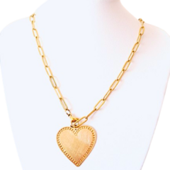 Collar de Eslabones con Dije de Corazón: Un Clásico Reinventado - comprar en línea