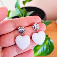Aros de piedra Jade Blanco en forma de corazón