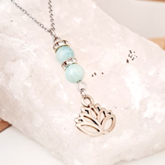 Collar con piedra Jade Celeste - comprar en línea