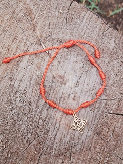 Pulsera 7 nudos con dije Nudo de Bruja - Dije dorado acero quirúrgico en internet