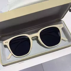 OCULOS OLIVER PEOPLES OV na internet
