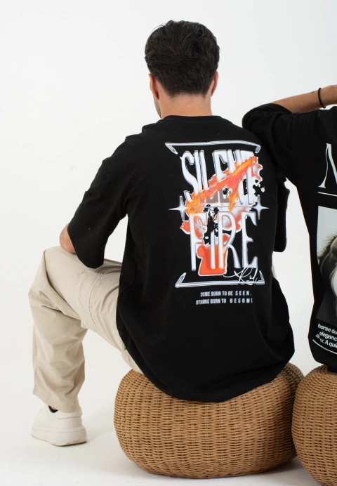 Remera oversize - silent fire