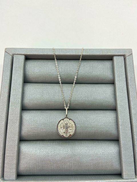 Colar Pingente Medalha Redonda São Bento 16mm Corrente Cadeadinho 45cm