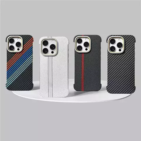 Case em fibra de carbono iPhone com carregamento MagSafe