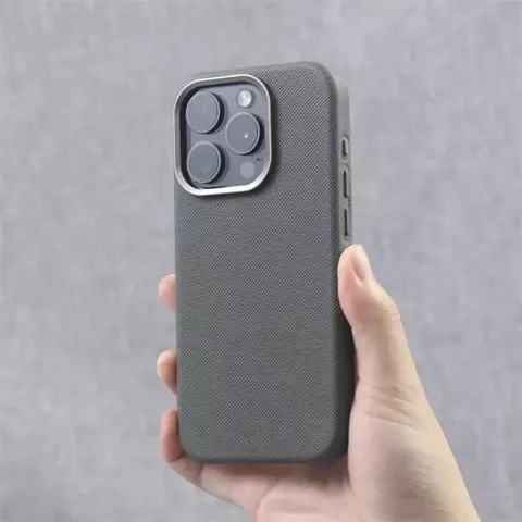 Case iPhone de Couro em Alto Relevo e Carregamento MagSafe