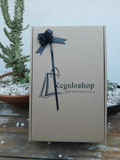 BOX DE VINO EL ENEMIGO Y LUIGI BOSCA CON ESTUCHE DE ACCESORIOS - REGALOSHOP