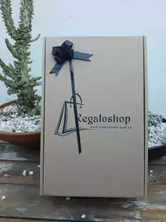 BOX EL ENEMIGO Y LUIGI BOSCA MALBEC CON ESTUCHE DE ACCESORIOS - tienda online