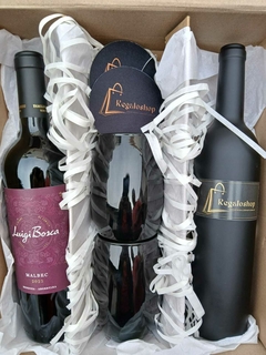 BOX LUIGI BOSCA MALBEC CON VASOS NEGROS Y ACCESORIOS - comprar online