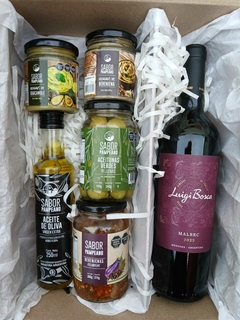 BOX LUIGI BOSCA MALBEC Y DELICATESSEN - comprar online