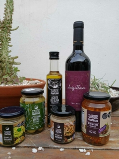 BOX LUIGI BOSCA MALBEC Y DELICATESSEN - REGALOSHOP