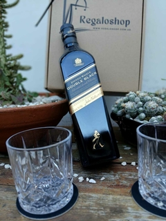 BOX JOHNNIE WALKER DOUBLE BLAK 12 AÑOS 750CC CON VASOS - comprar online