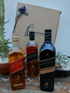 BOX JOHNNIE WALKER TRIPLE en internet