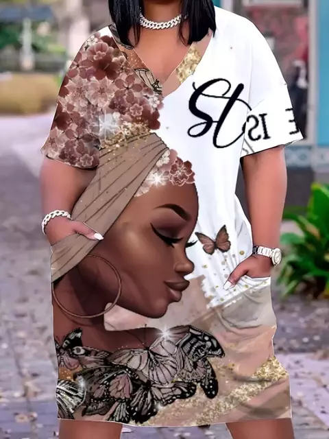 Vestido Plus Size Casual - Estampa Gráfica e Letras