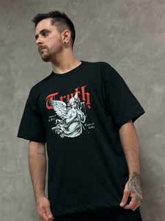 CAMISETA OVERSIZED TRUTH - comprar online