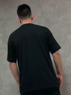 CAMISETA OVERSIZED CHORA AGORA RI DEPOIS na internet