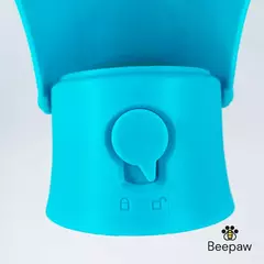 BOTELLA DISPENSADORA PLEGABLE DE AGUA Y COMIDA BEEPAW en internet