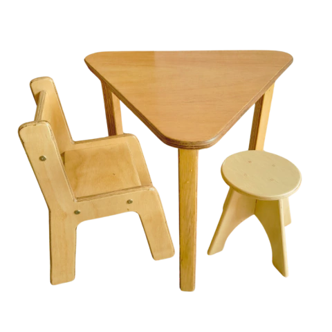 Mesa + Cadeira + Tamborete - comprar online