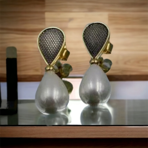 Brinco Feminino Luxo Pérola Shell Branca Gota Folheado Ouro