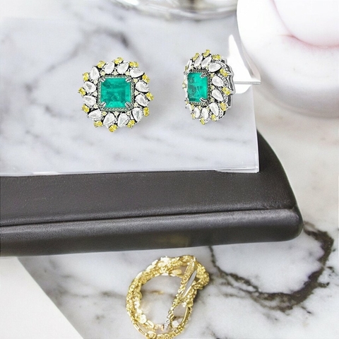 Brinco De Flor Com Cristal Fusion Turmalina Banhada A Ródio