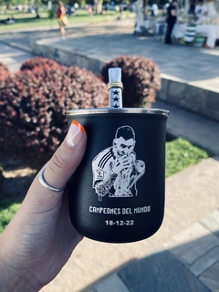 Mate grabado futbol con bombilla - tienda online