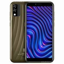 Celular BLUE C5L Max en color verde con pantalla de diseño ondulado y cámara dual en la parte trasera.