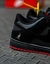 Imagem do SB DUNK LOW BLACK PIGEON