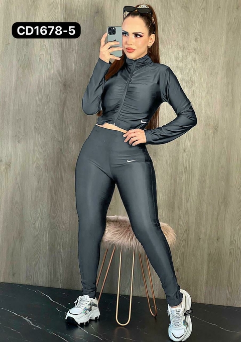 Conjunto deportivo 1678