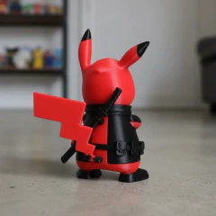 Figura Coleccionable Pokemon Pikachu Deadpool