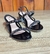 Sandália Elegance Saltinho Preto com Detalhe Colorido - comprar online