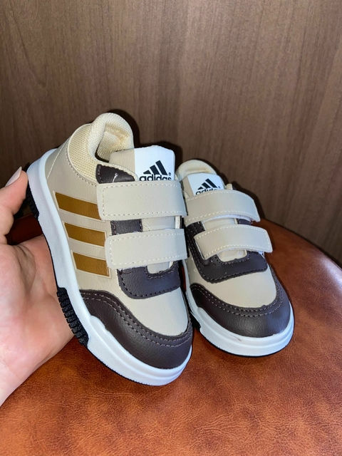 TÊNIS NIKE INFANTIL BEGE COM VELCRO
