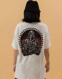 200706 Camiseta Paramount Blunt na internet