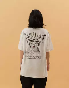 200715 Camiseta Fatale Blunt na internet
