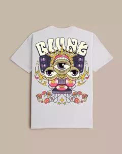 200732 Camiseta Bas. Wonderland Blunt - Vibe Street Shop
