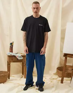 200776 Camiseta Hustle Blunt - Vibe Street Shop