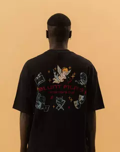 210178 Camiseta Over Action Blunt na internet