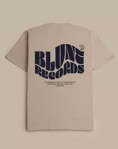 210183 Camiseta Over Boogie Blunt na internet