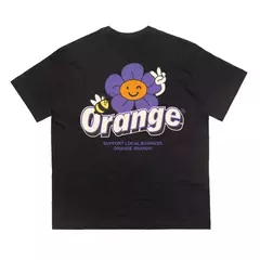 Camiseta Orange Flowers And Bee - comprar online