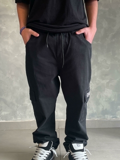 C038 Calça Cargo Sarja Trip Side - comprar online
